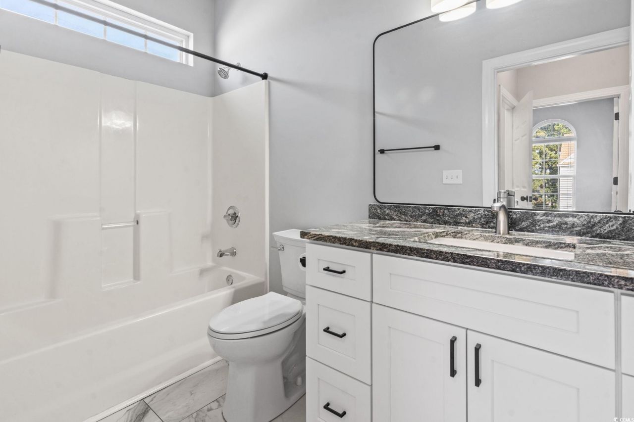 100 Fountain Pointe Ln. Photo 32