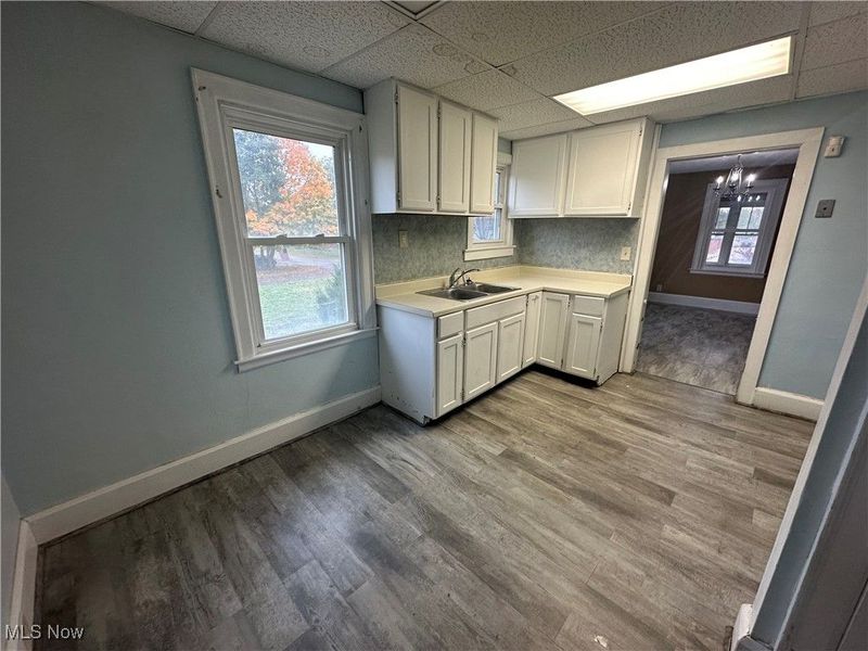 565 Teddy Avenue, Akron, OH 44305 Photo 8