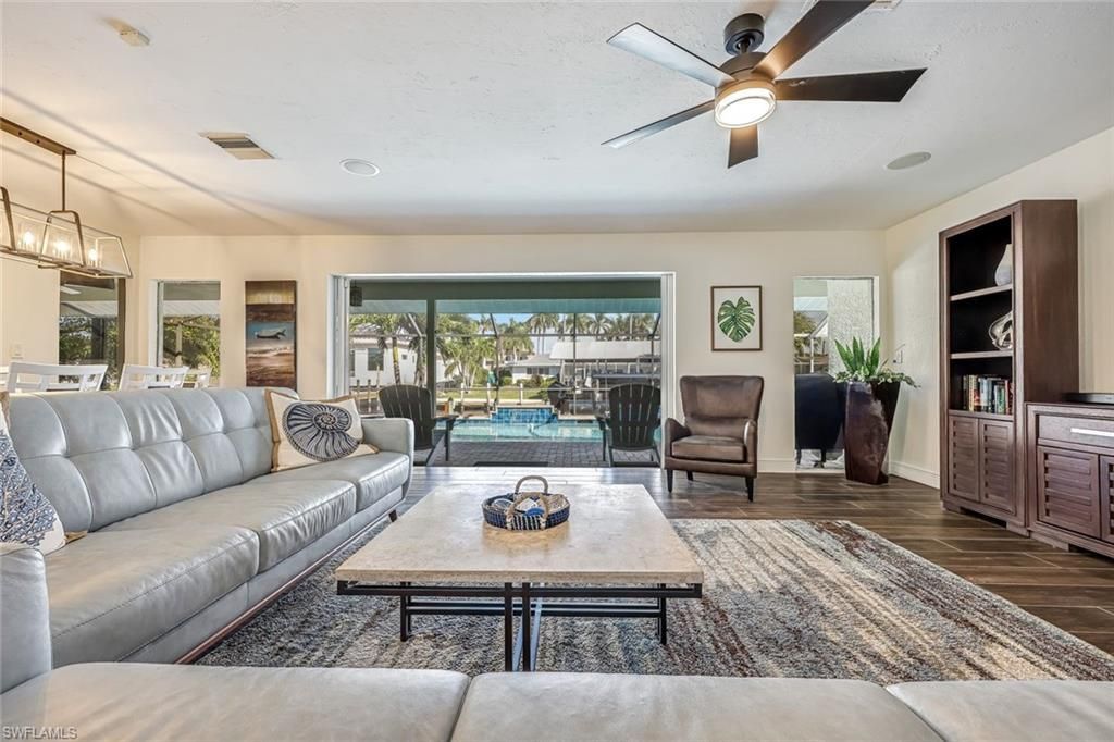 5805 SW 1st Pl, Cape Coral, FL 33914 Photo