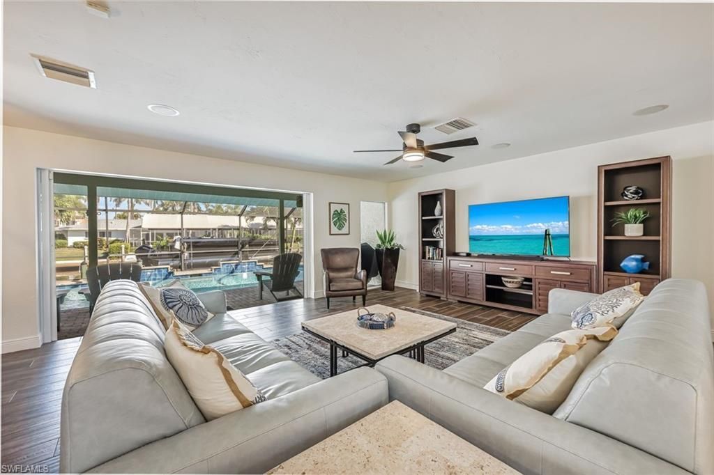 5805 SW 1st Pl, Cape Coral, FL 33914 Photo