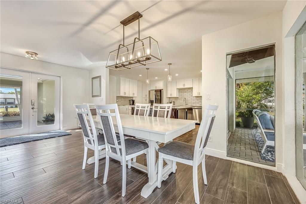 5805 SW 1st Pl, Cape Coral, FL 33914 Photo