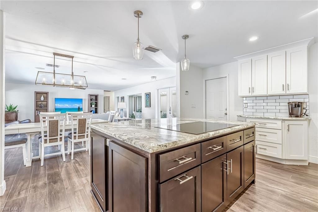 5805 SW 1st Pl, Cape Coral, FL 33914 Photo