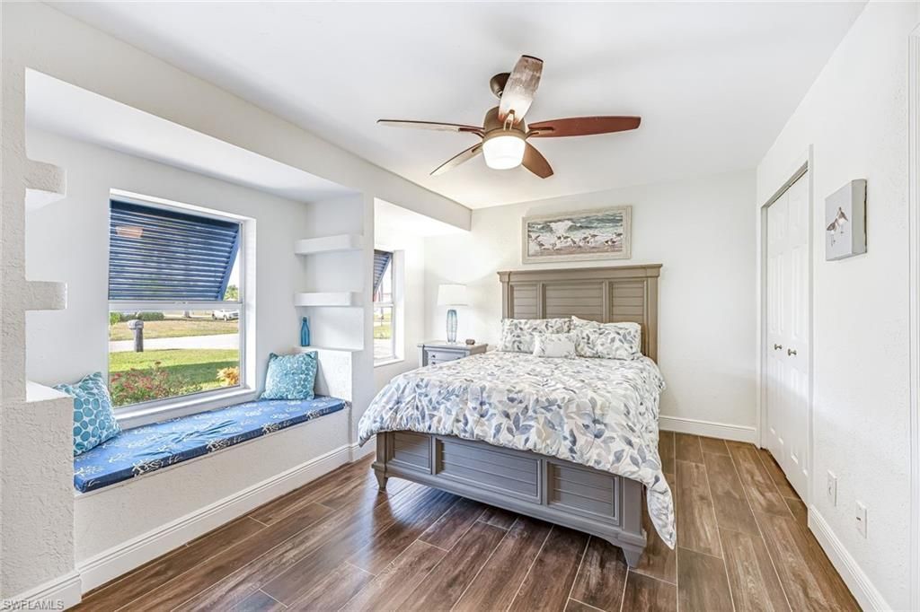 5805 SW 1st Pl, Cape Coral, FL 33914 Photo