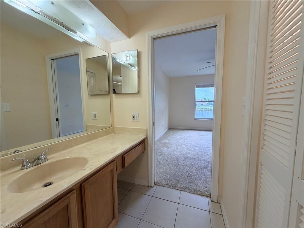 9580 Victoria Ln, Unit A-202, Naples, FL 34109 Photo