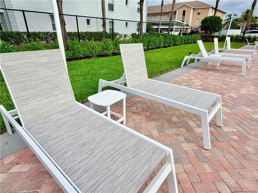 9580 Victoria Ln, Unit A-202, Naples, FL 34109 Photo