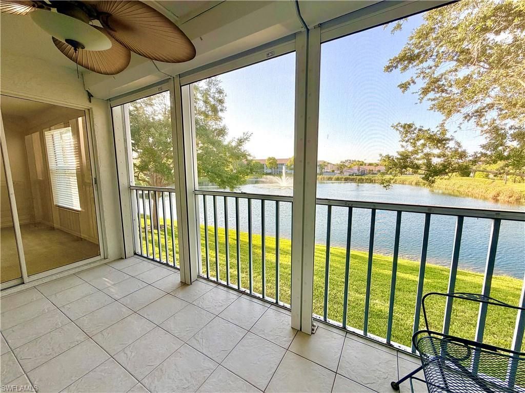 9580 Victoria Ln, Unit A-202, Naples, FL 34109 Photo
