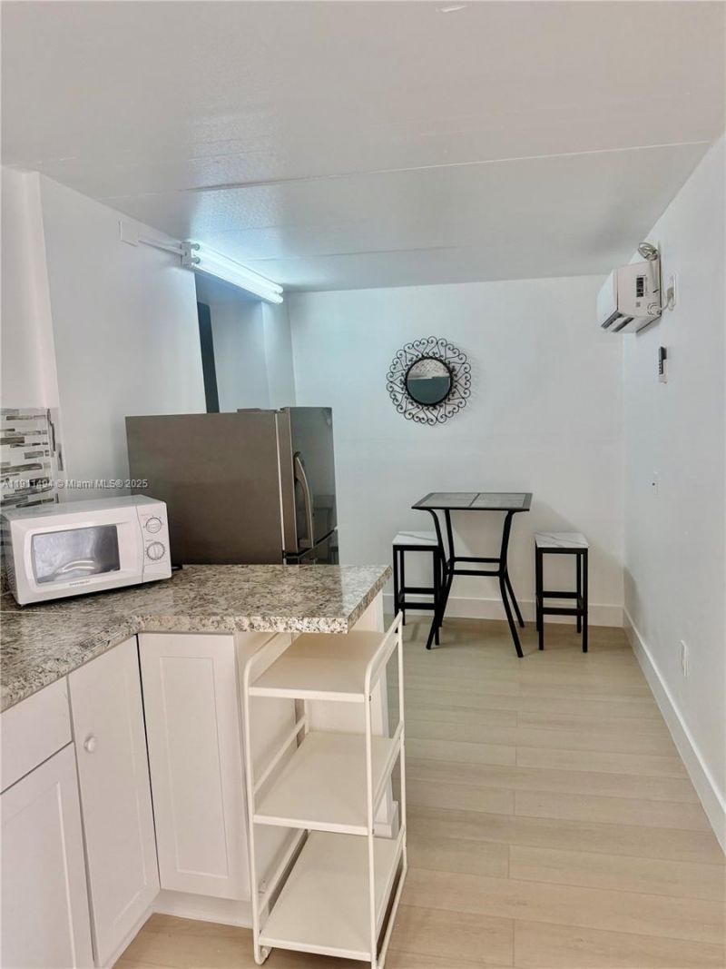13008 SW 50th Ln Studio, Unit 13008, Miami, FL 33175 Photo