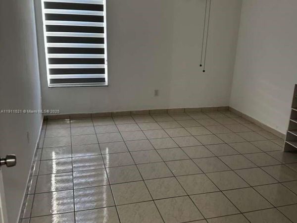 210 Fontainebleau Blvd, Unit 413, Miami, FL 33172