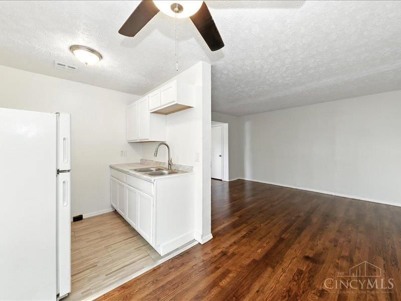 2145 Harrison Avenue, Cincinnati, OH 45211 Photo 8