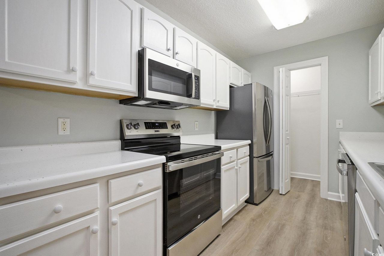 4390 Daphne Ln. Photo 13