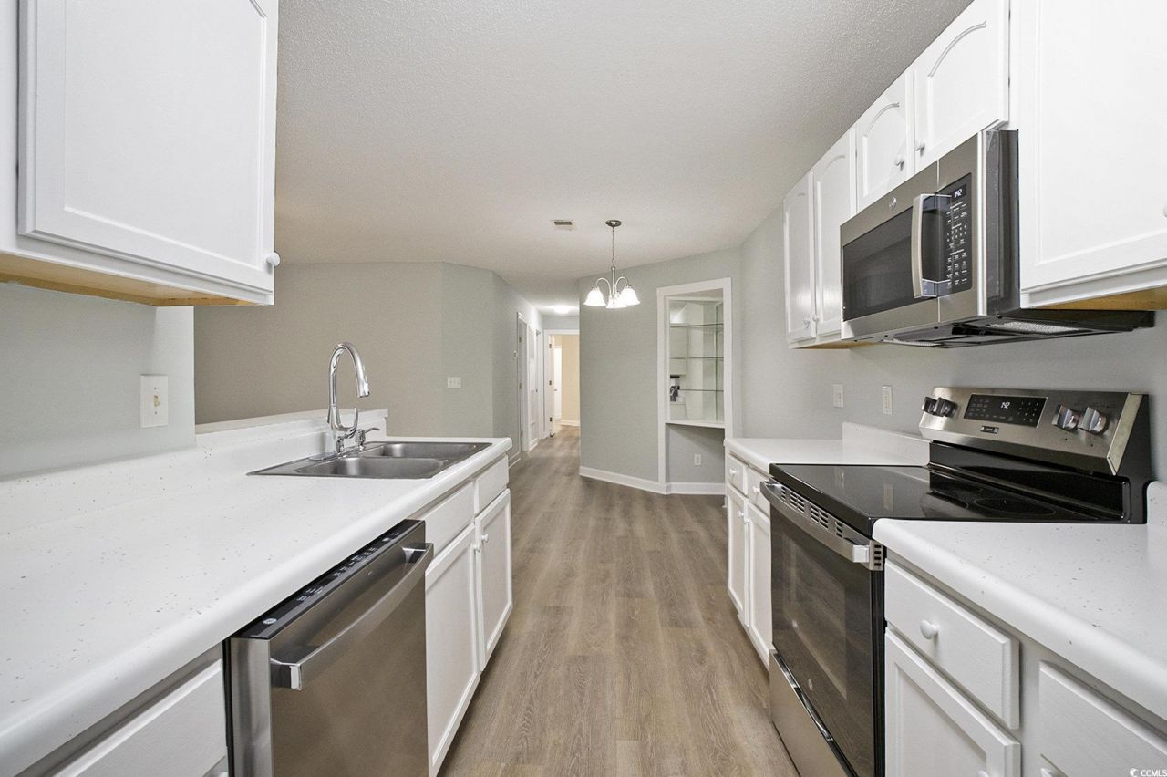 4390 Daphne Ln. Photo 14