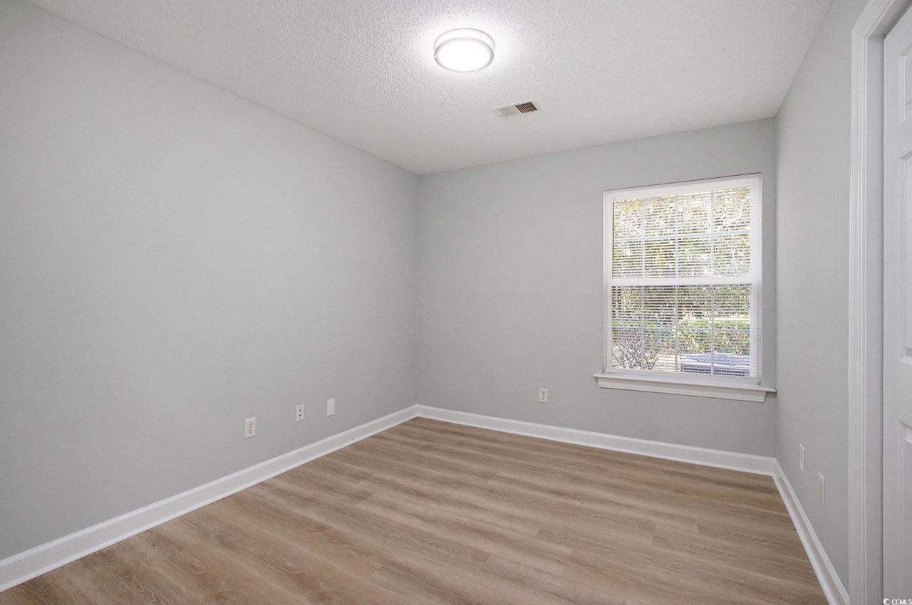 4390 Daphne Ln. Photo 15