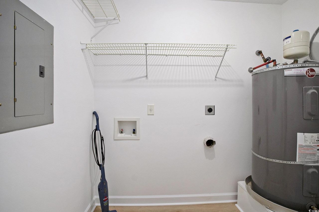 4390 Daphne Ln. Photo 27