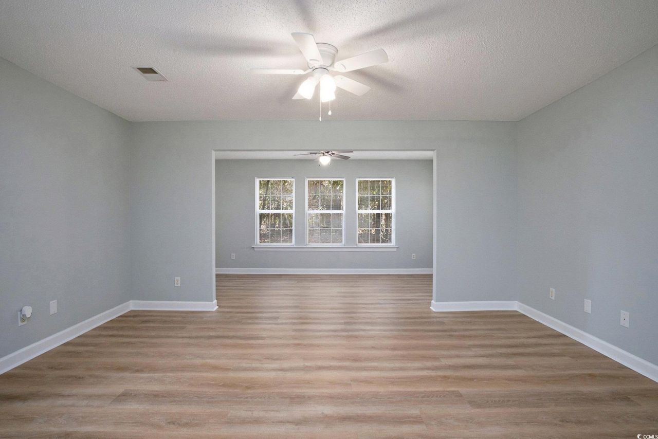 4390 Daphne Ln. Photo 4