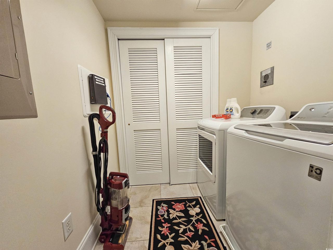 2180 Waterview Dr. Photo 15