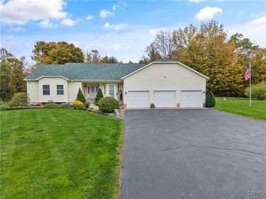 200 Sutton Road, Pennellville, NY 13132