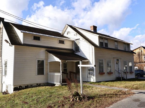 2072 North Main Street, Londonderry, VT 05148