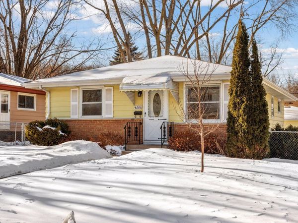 4206 2nd Street NE, Columbia Heights, MN 55421