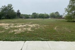 1305 Fair Street photo 4