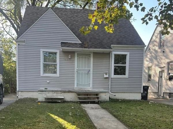 7407 Auburn Street, Detroit, MI 48228