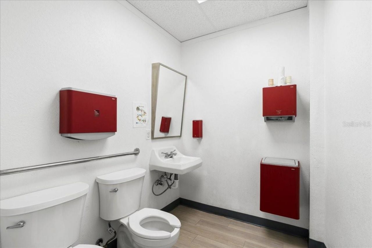 1938 NE Waldo Road, Gainesville, FL 32609 Photo