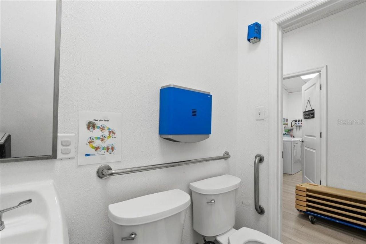 1938 NE Waldo Road, Gainesville, FL 32609 Photo