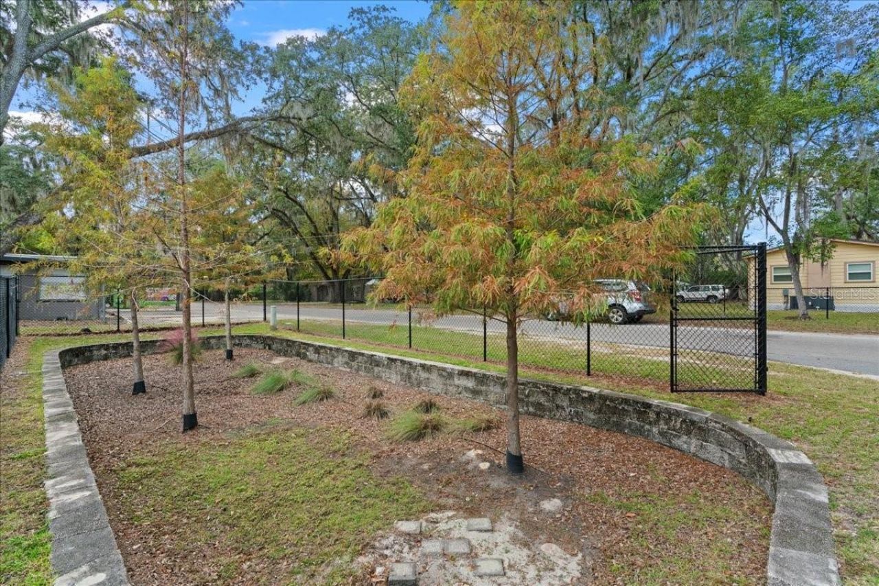 1938 NE Waldo Road, Gainesville, FL 32609 Photo