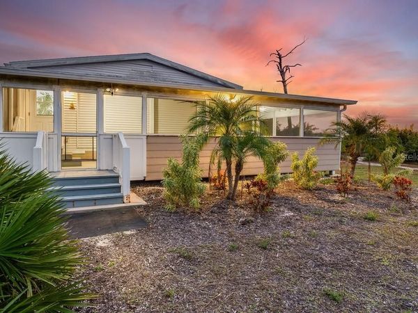 5209 WESTERN DRIVE, ST JAMES CITY, FL 33956