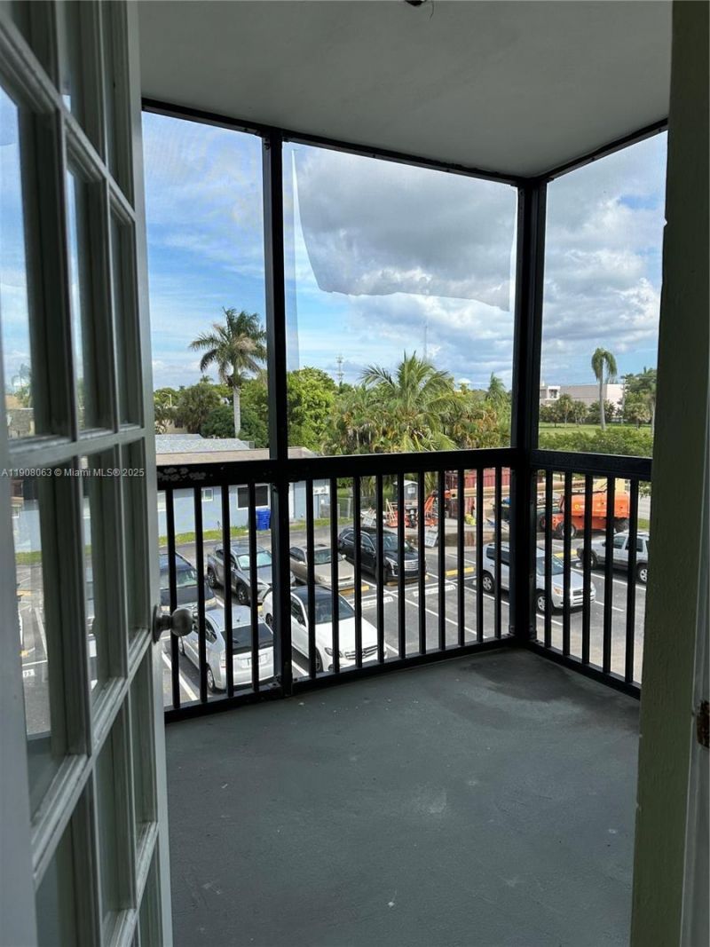 1425 Arthur St, Unit 301A, Hollywood, FL 33020 Photo