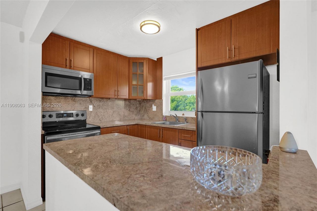 1425 Arthur St, Unit 301A, Hollywood, FL 33020 Photo