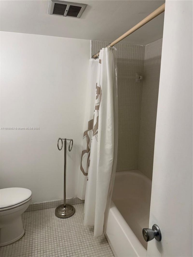 1425 Arthur St, Unit 301A, Hollywood, FL 33020 Photo