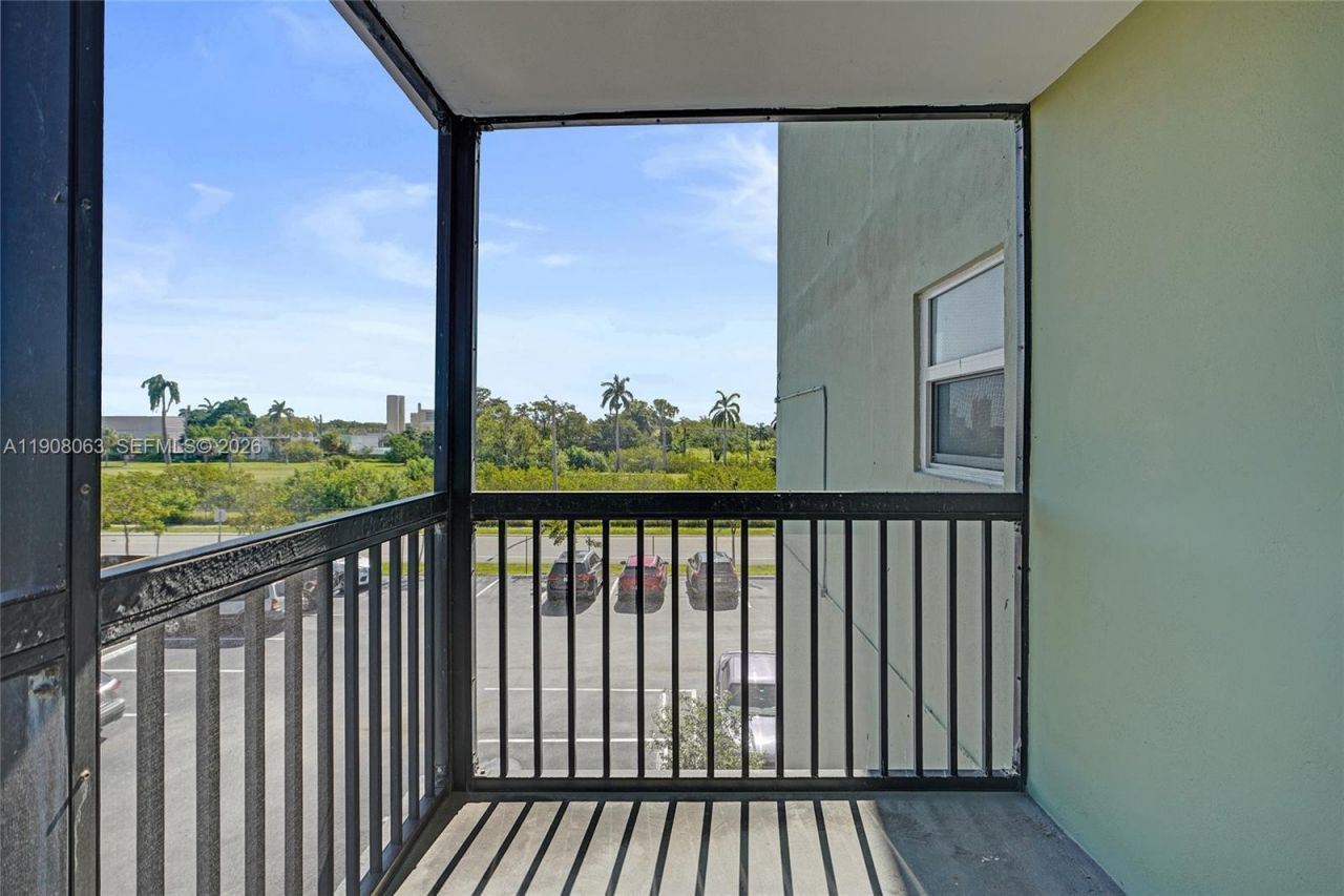 1425 Arthur St, Unit 301A, Hollywood, FL 33020 Photo