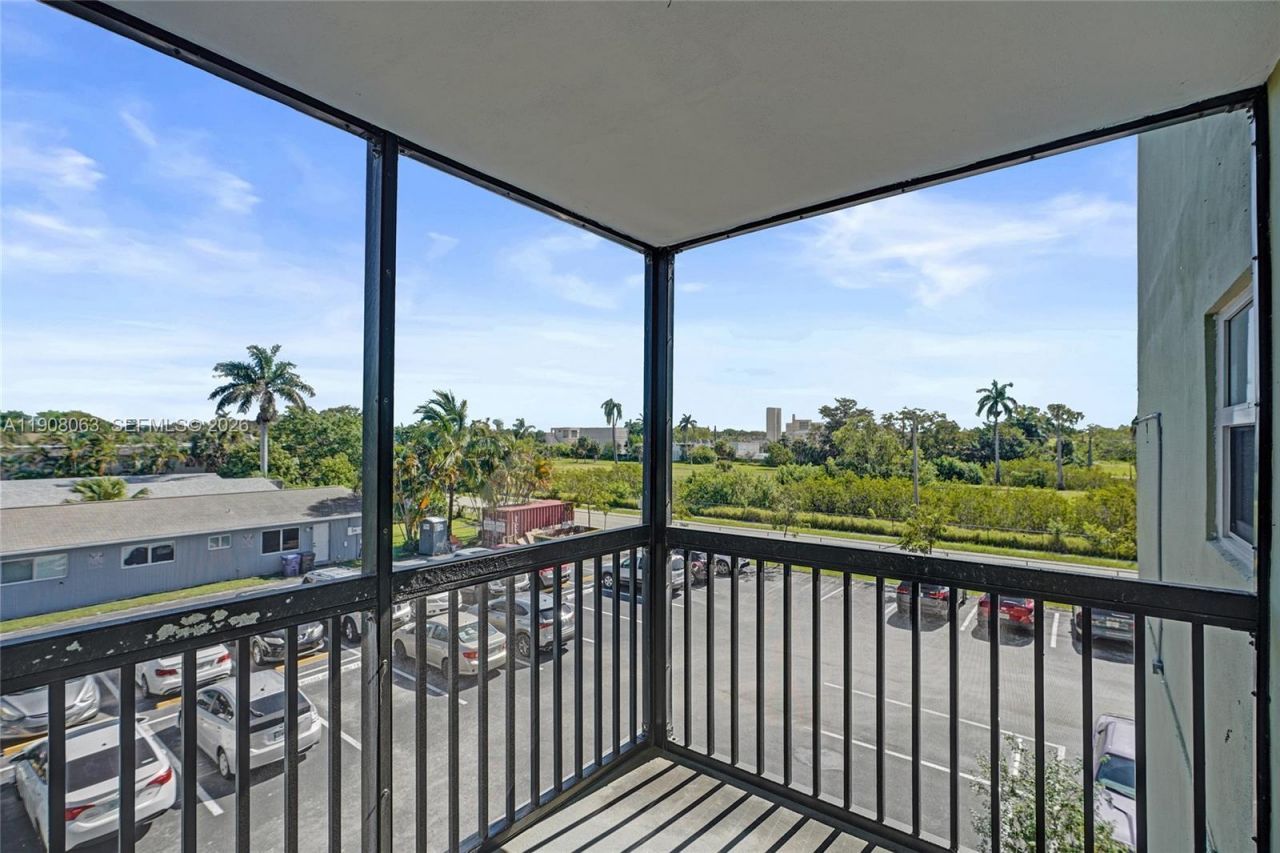 1425 Arthur St, Unit 301A, Hollywood, FL 33020 Photo