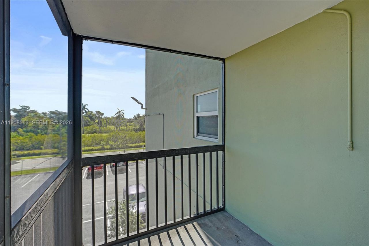 1425 Arthur St, Unit 301A, Hollywood, FL 33020 Photo