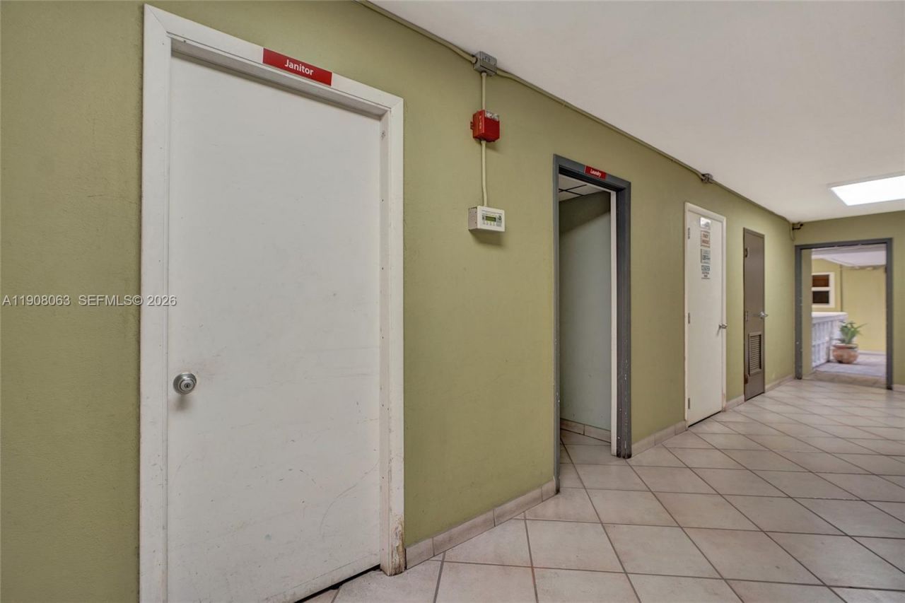 1425 Arthur St, Unit 301A, Hollywood, FL 33020 Photo