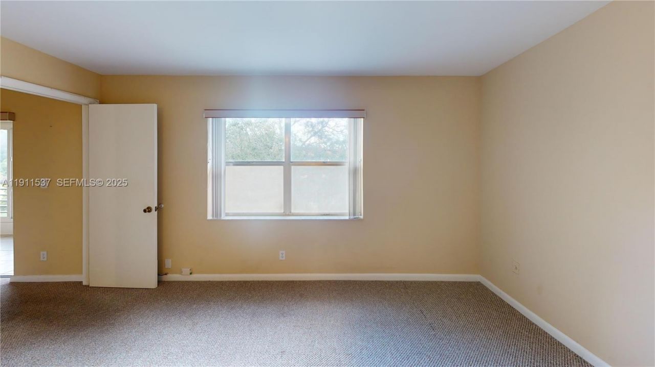 9301 Sunrise Lakes Blvd, Unit 303, Sunrise, FL 33322 Photo