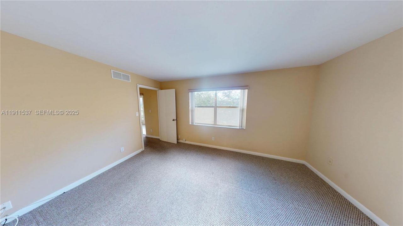 9301 Sunrise Lakes Blvd, Unit 303, Sunrise, FL 33322 Photo