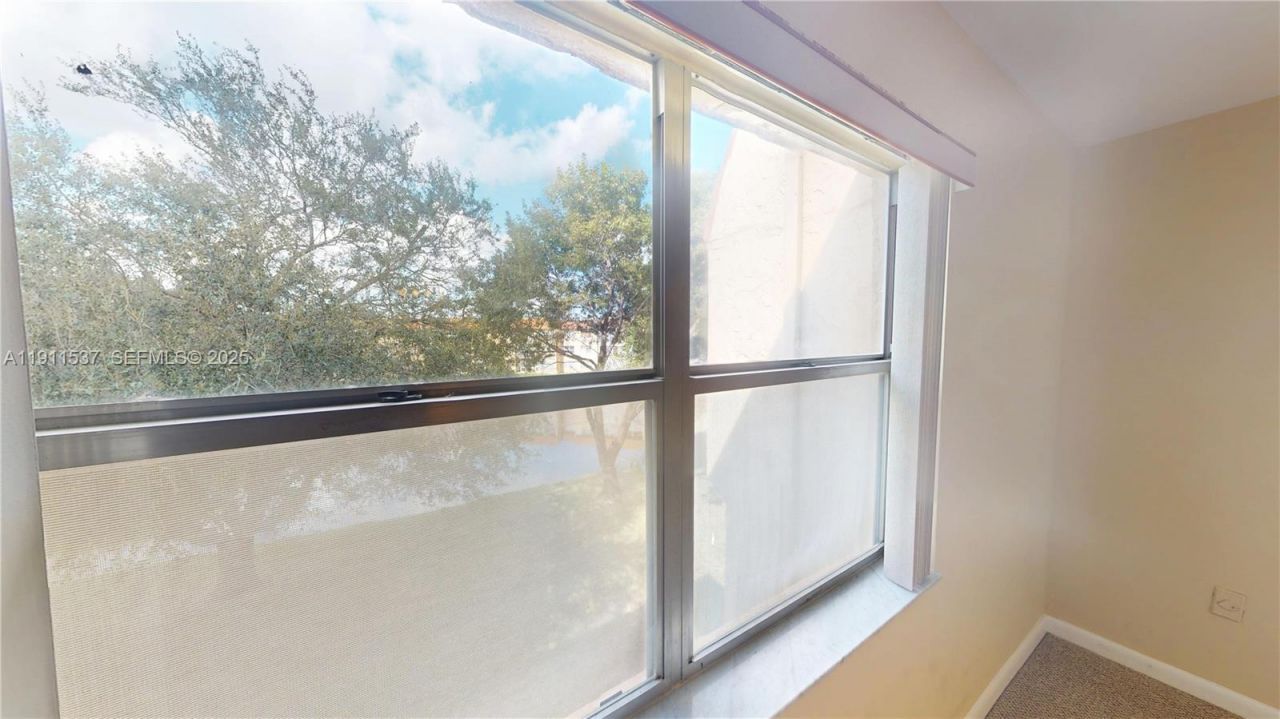 9301 Sunrise Lakes Blvd, Unit 303, Sunrise, FL 33322 Photo