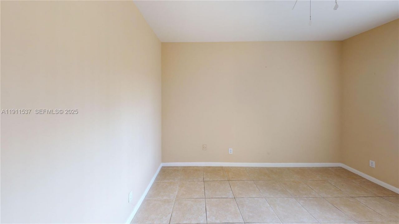 9301 Sunrise Lakes Blvd, Unit 303, Sunrise, FL 33322 Photo