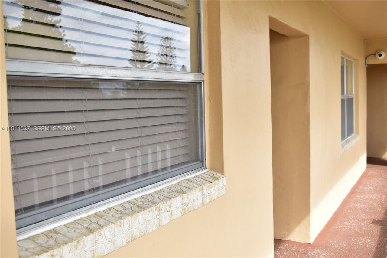 9301 Sunrise Lakes Blvd, Unit 303, Sunrise, FL 33322 Photo