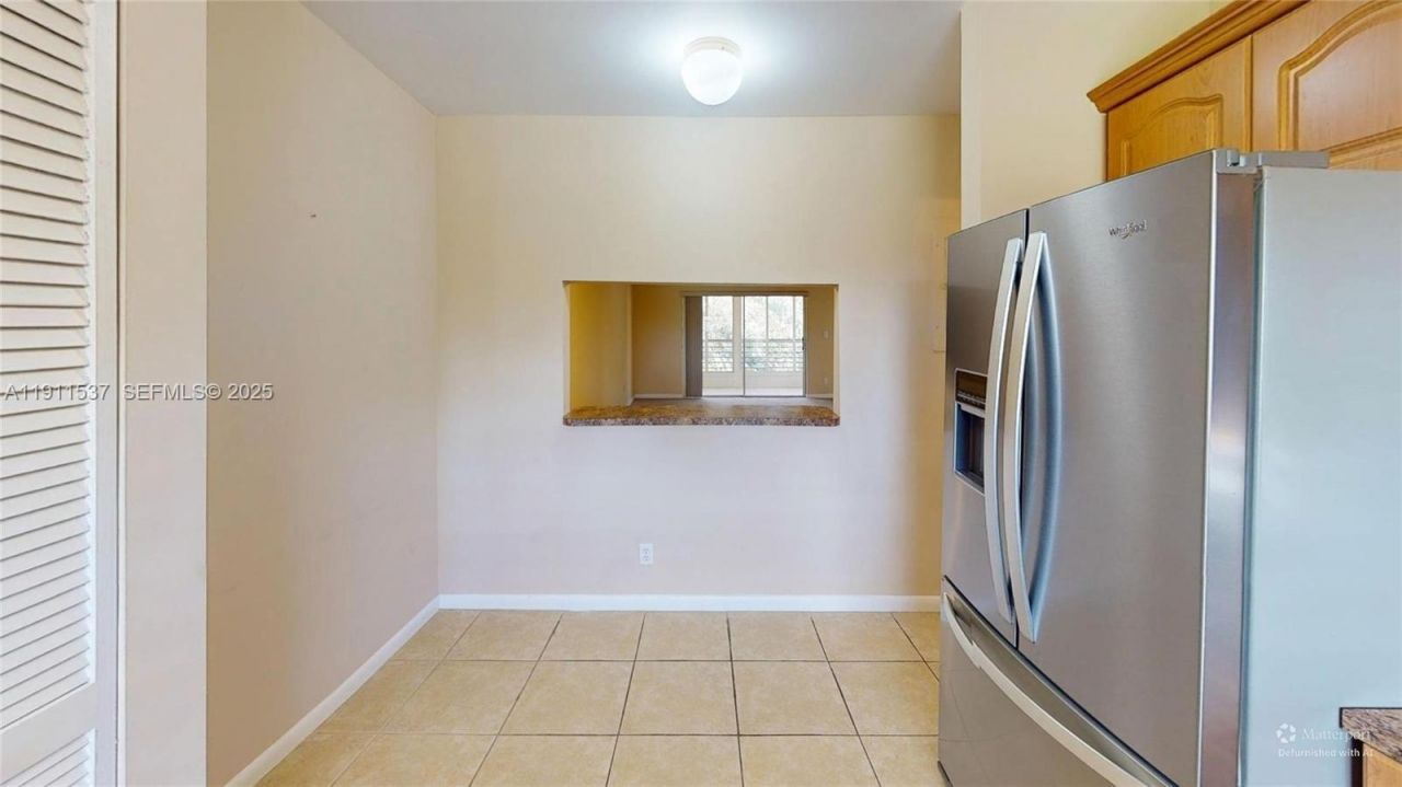 9301 Sunrise Lakes Blvd, Unit 303, Sunrise, FL 33322 Photo