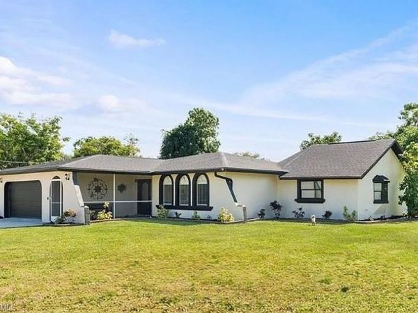 3042 Mango ST, FORT MYERS, FL 33916