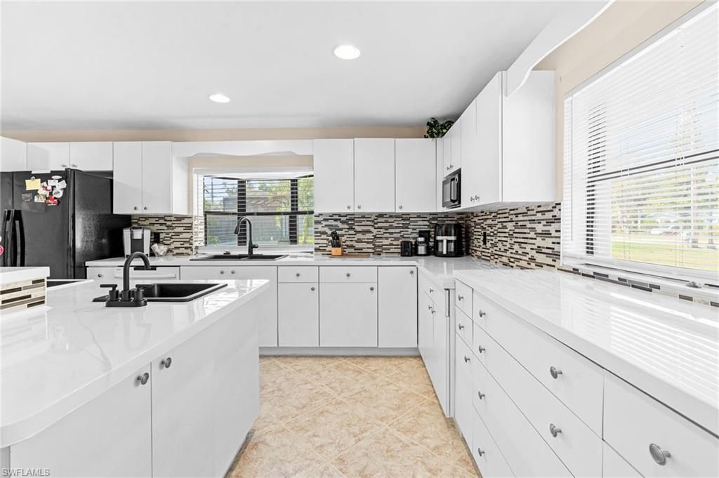 3042 Mango St, Fort Myers, FL 33916 Photo