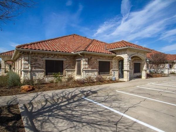 1135 Kinwest Parkway, Unit 150, Irving, TX 75063
