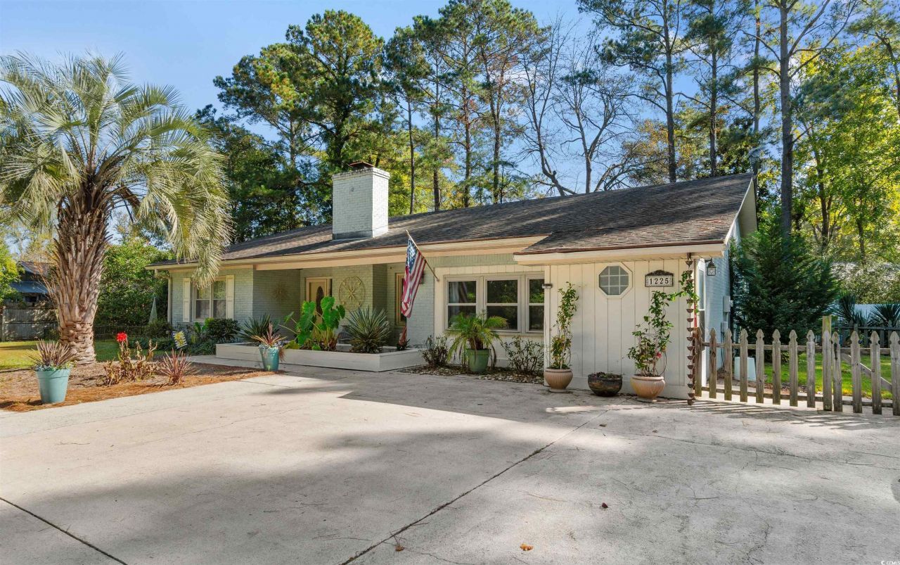 1225 Forestbrook Rd. Photo 2