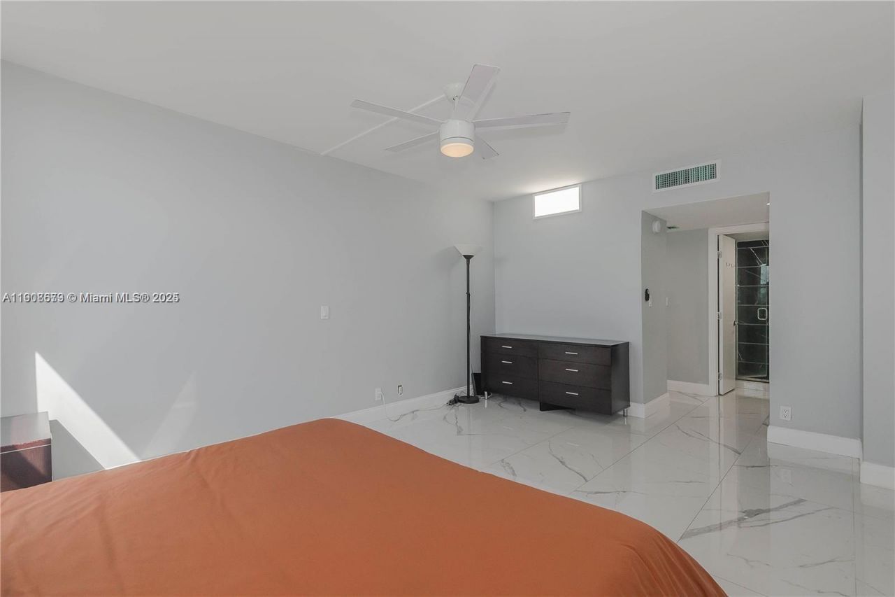 20301 W Country Club Dr, Unit 1221, Aventura, FL 33180 Photo