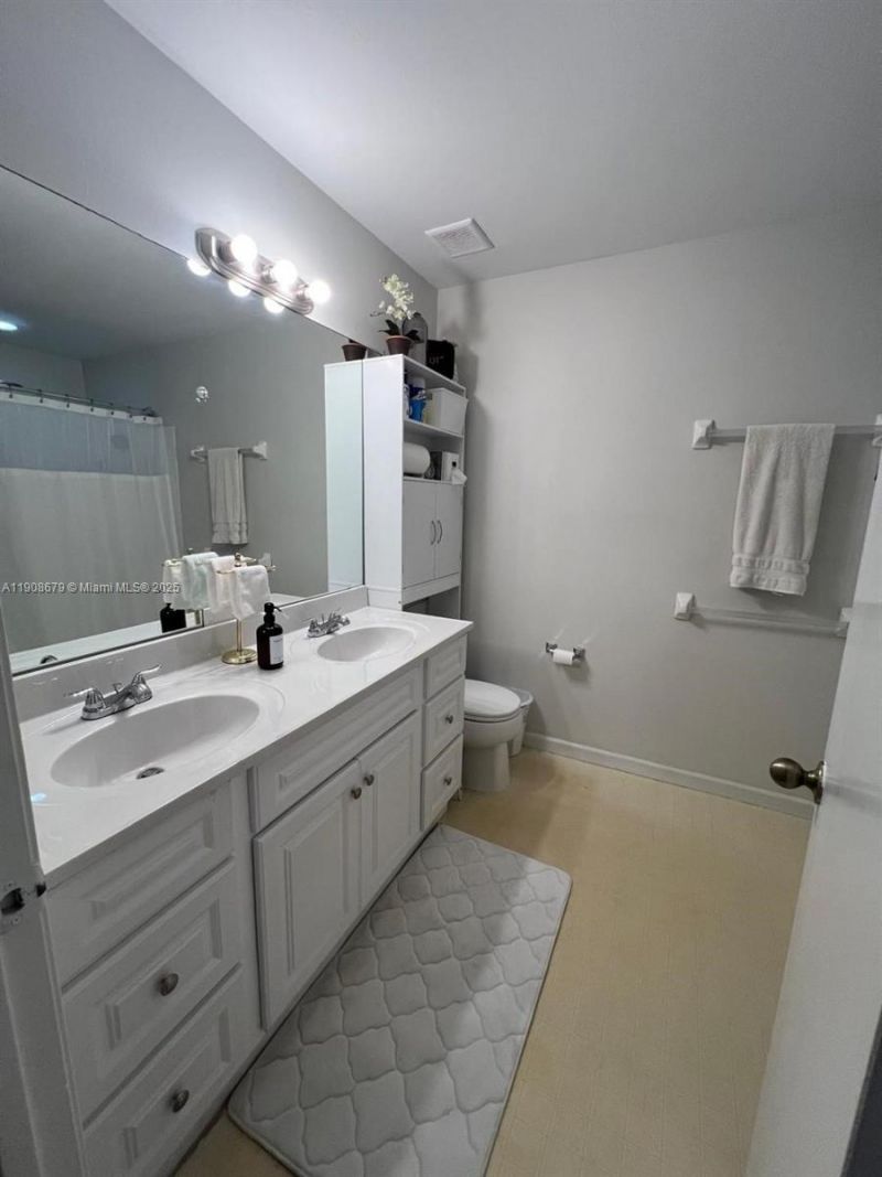 20301 W Country Club Dr, Unit 1221, Aventura, FL 33180 Photo