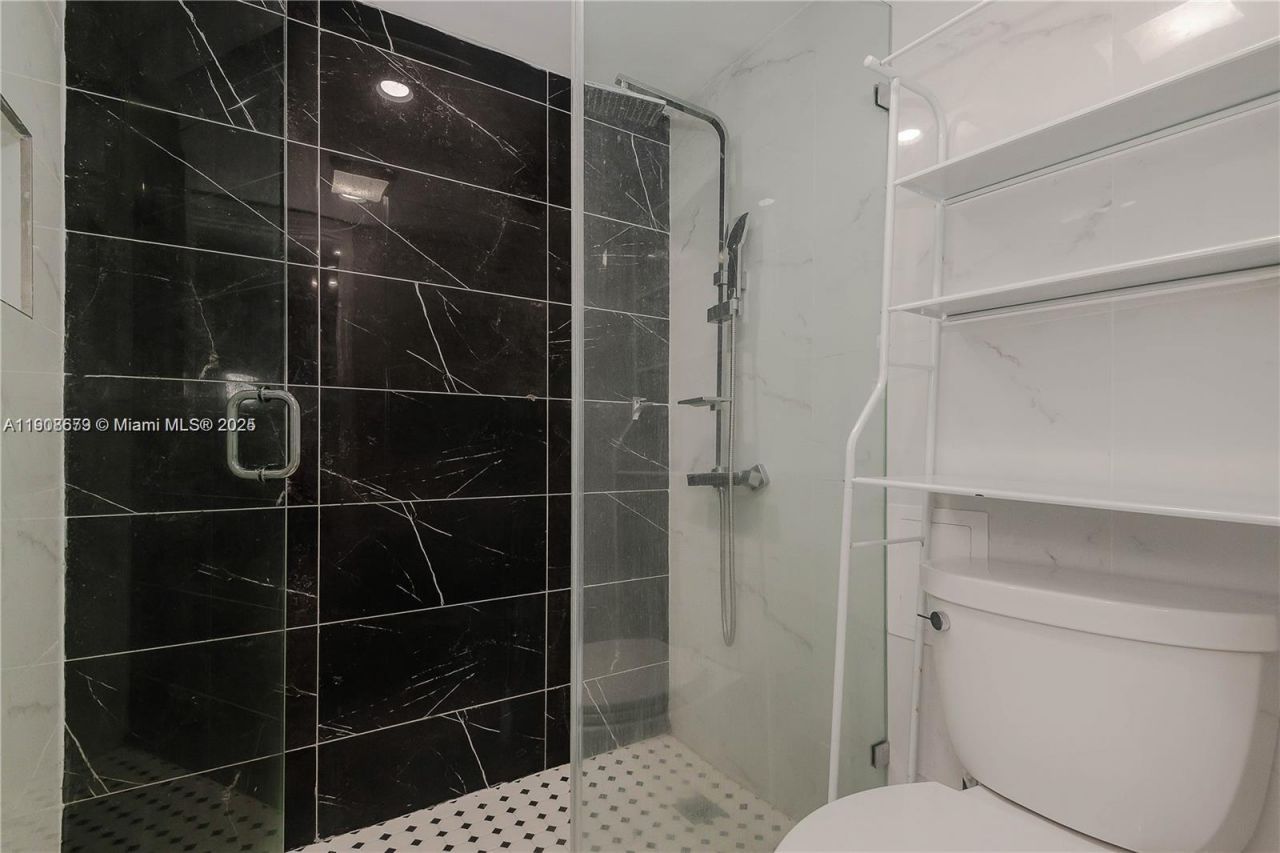 20301 W Country Club Dr, Unit 1221, Aventura, FL 33180 Photo