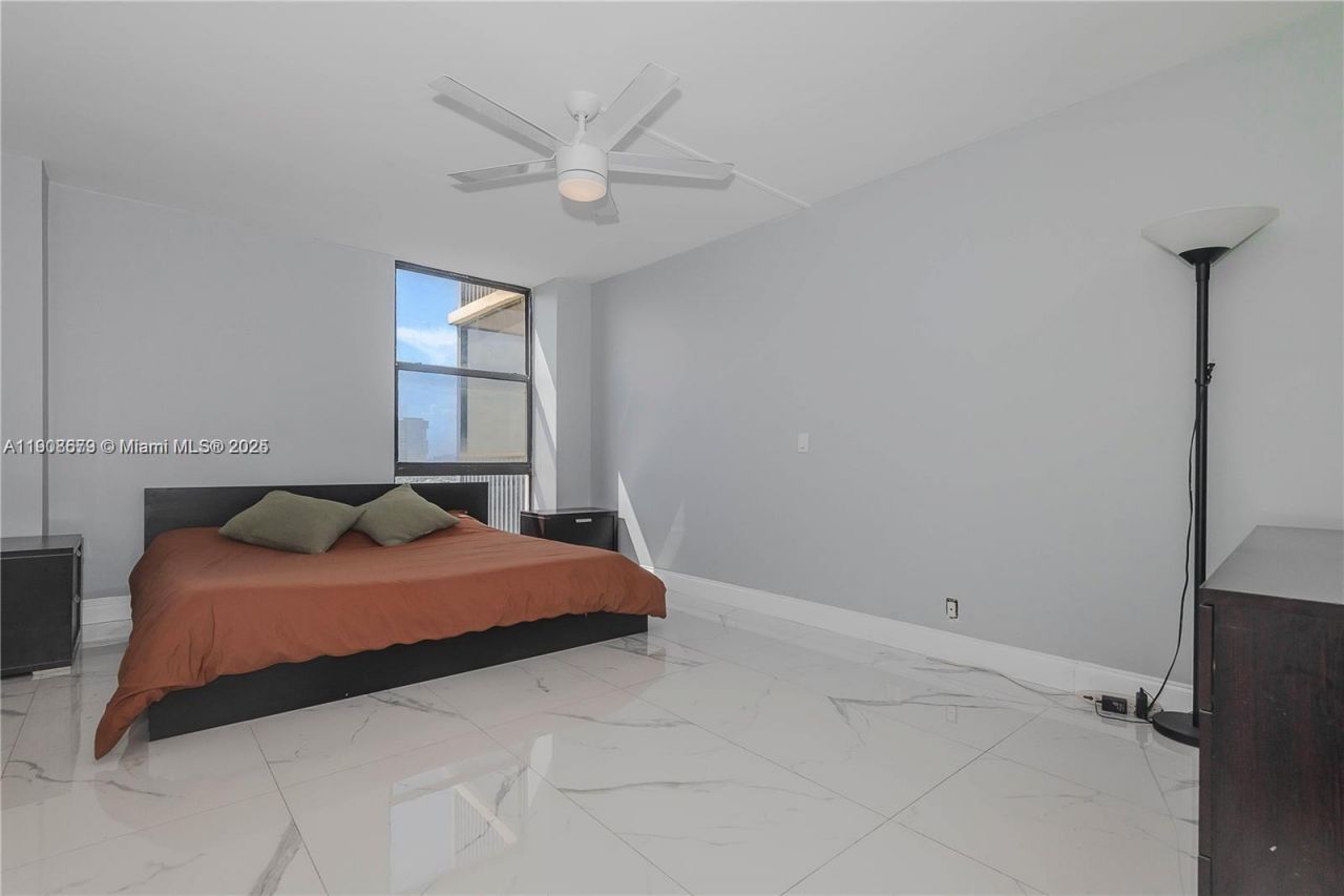 20301 W Country Club Dr, Unit 1221, Aventura, FL 33180 Photo