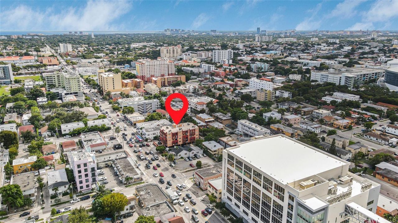 420 NW 12th Ave, Unit 41, Miami, FL 33128 Photo